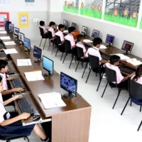 computer-lab-class-500x500